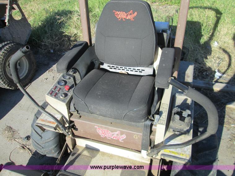 image for item AY9171 Grasshopper 930D lawn mower