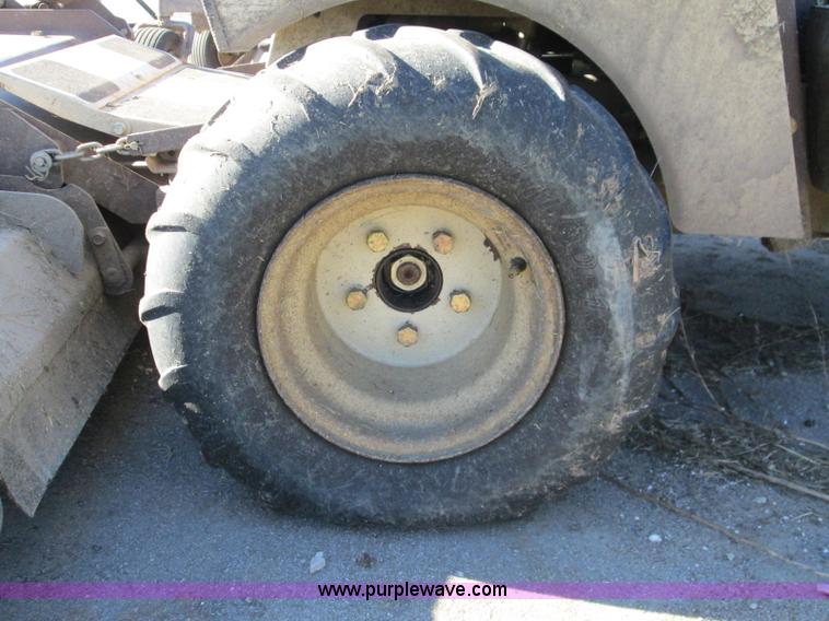 image for item AY9171 Grasshopper 930D lawn mower