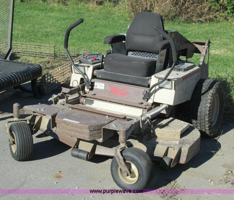 image for item AY9172 Grasshopper 428D lawn mower