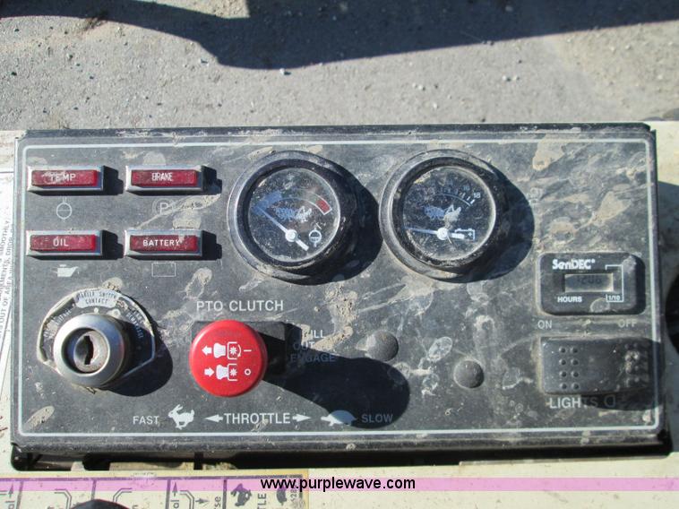 image for item AY9172 Grasshopper 428D lawn mower