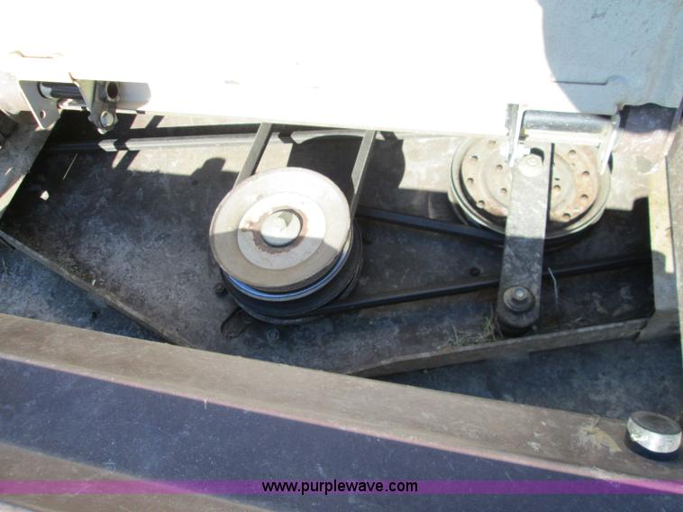 image for item AY9172 Grasshopper 428D lawn mower