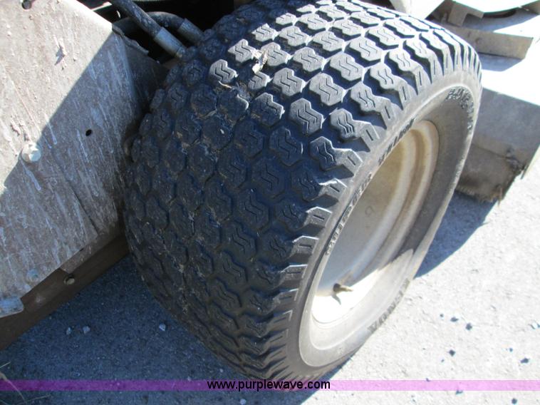 image for item AY9172 Grasshopper 428D lawn mower