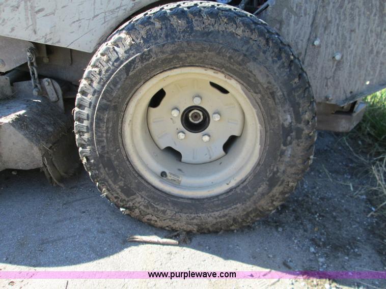 image for item AY9172 Grasshopper 428D lawn mower