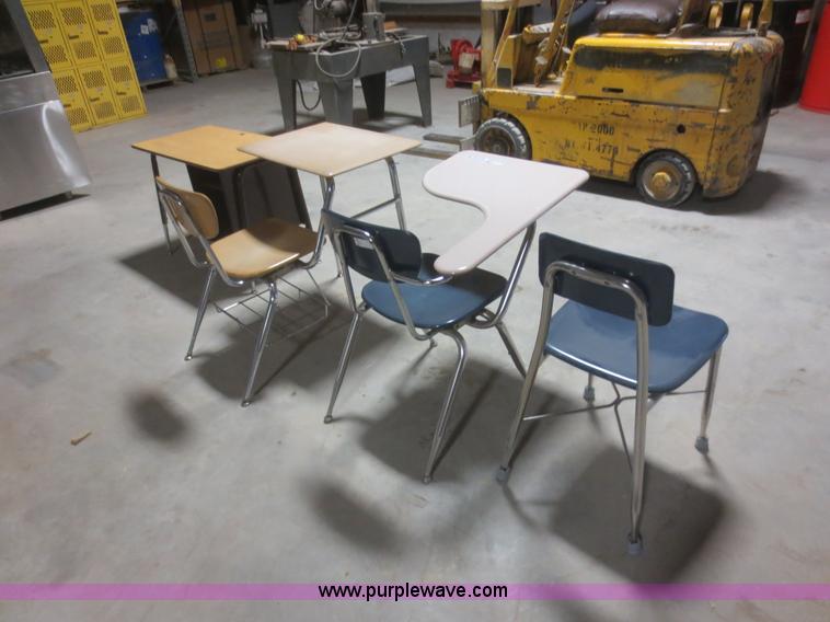 image for item BA9426 Assorted furniture