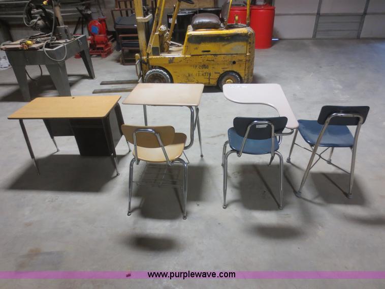 image for item BA9426 Assorted furniture