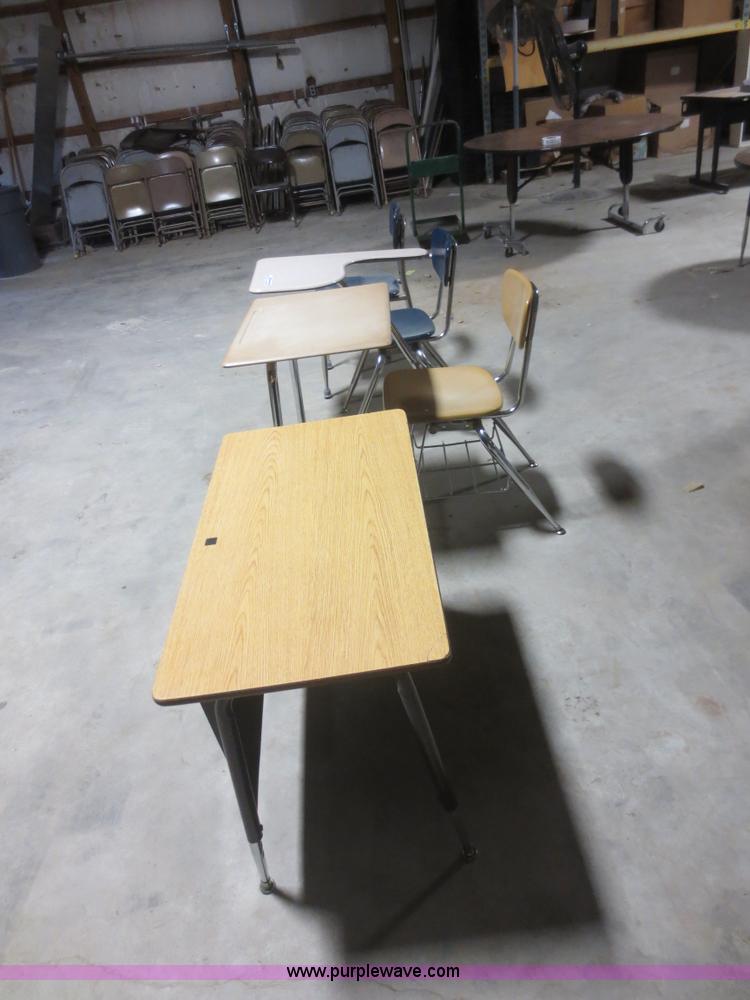 image for item BA9426 Assorted furniture