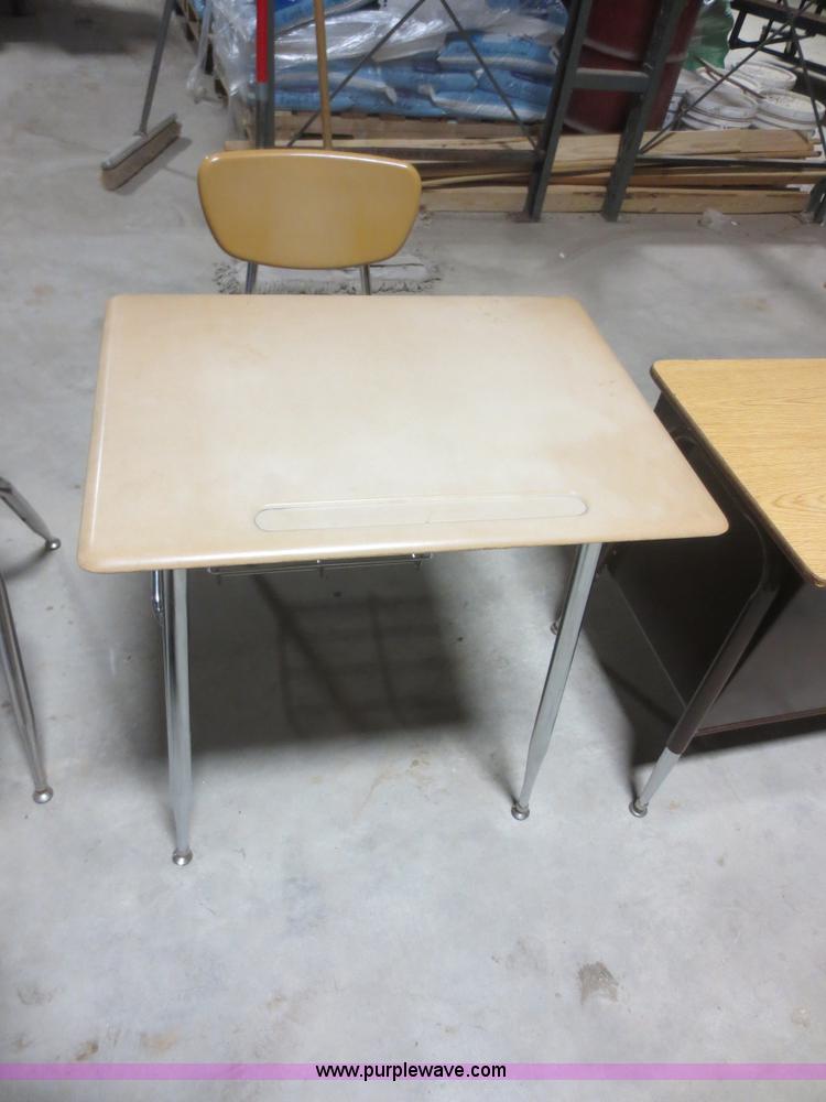 image for item BA9426 Assorted furniture