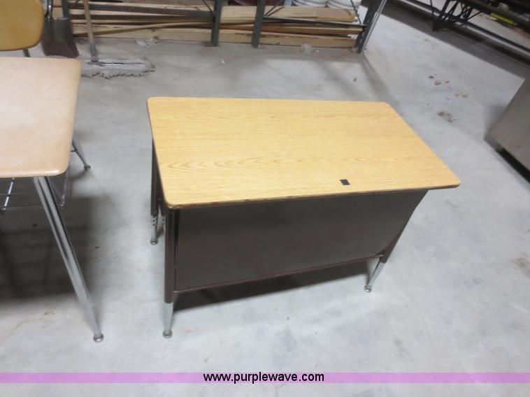 image for item BA9426 Assorted furniture