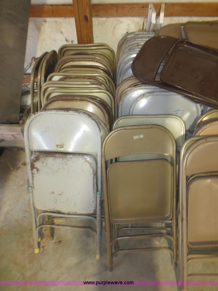 image for item BA9430 Approximately 150 metal folding chairs