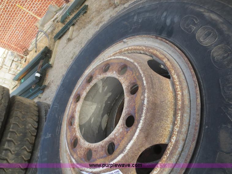 image for item BA9434 Assorted tires and wheels