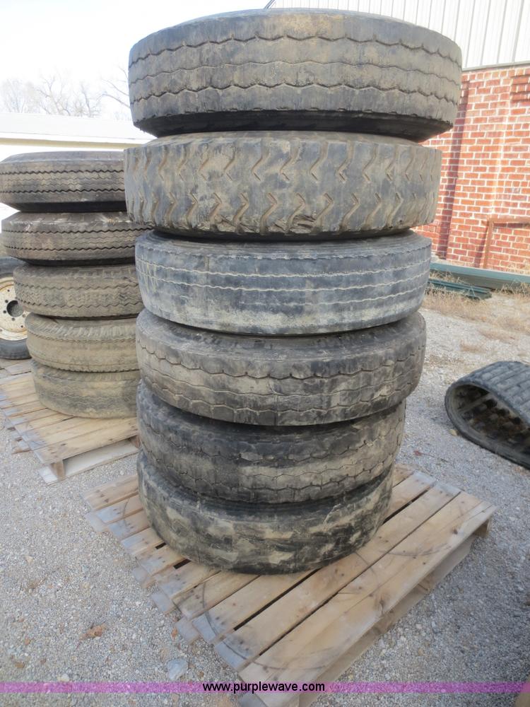 image for item BA9434 Assorted tires and wheels