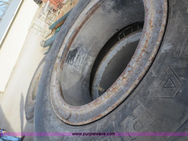 image for item BA9434 Assorted tires and wheels