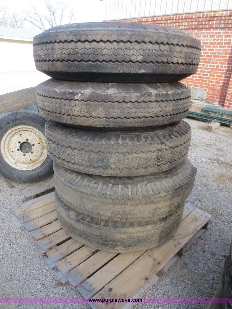 image for item BA9434 Assorted tires and wheels
