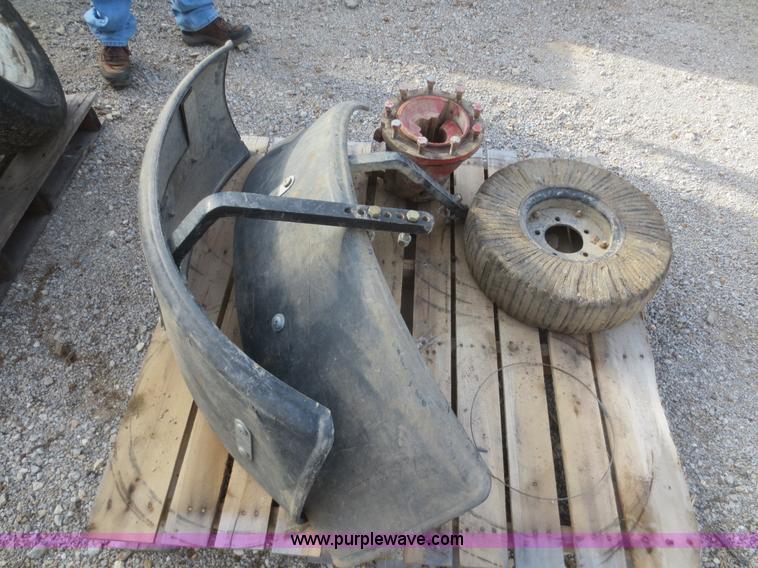 image for item BA9434 Assorted tires and wheels