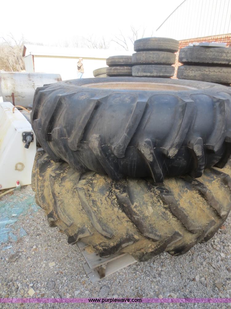 image for item BA9435 Assorted tires and wheels