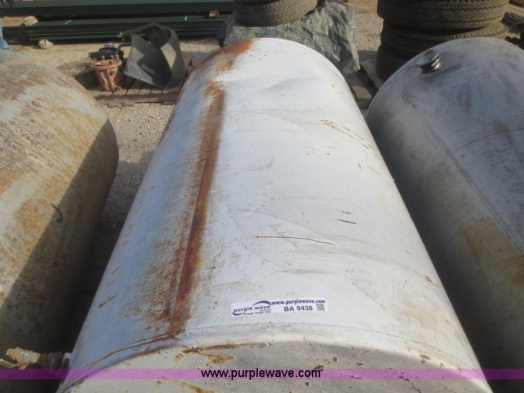 image for item BA9438 (3) steel tanks