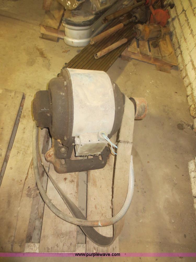 image for item BA9440 Assorted items