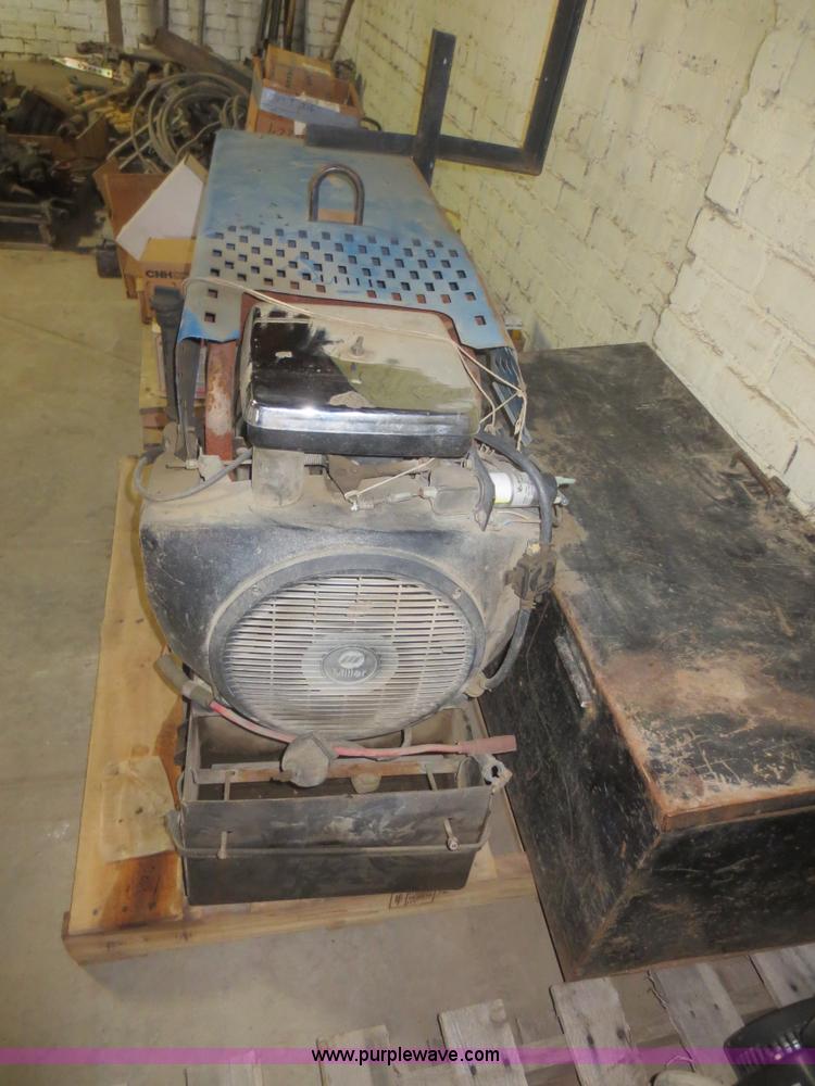 image for item BA9442 Miller AEAD-200LE constant current AC/DC welder/generator