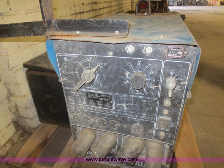 image for item BA9442 Miller AEAD-200LE constant current AC/DC welder/generator