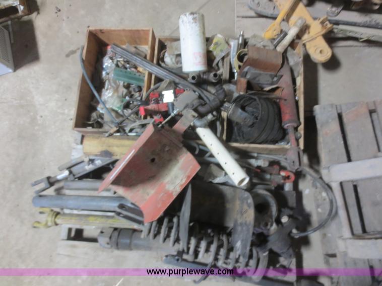 image for item BA9444 Assorted items