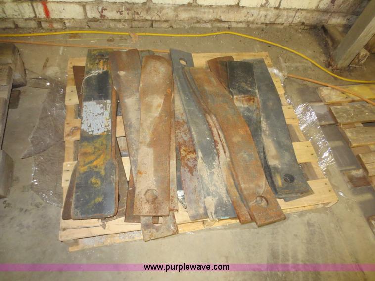 image for item BA9444 Assorted items