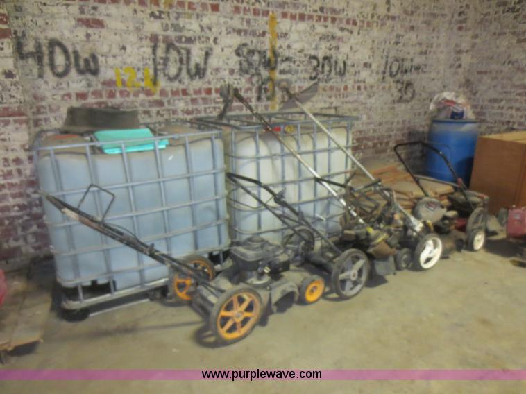 image for item BA9449 Assorted lawn and garden equipment