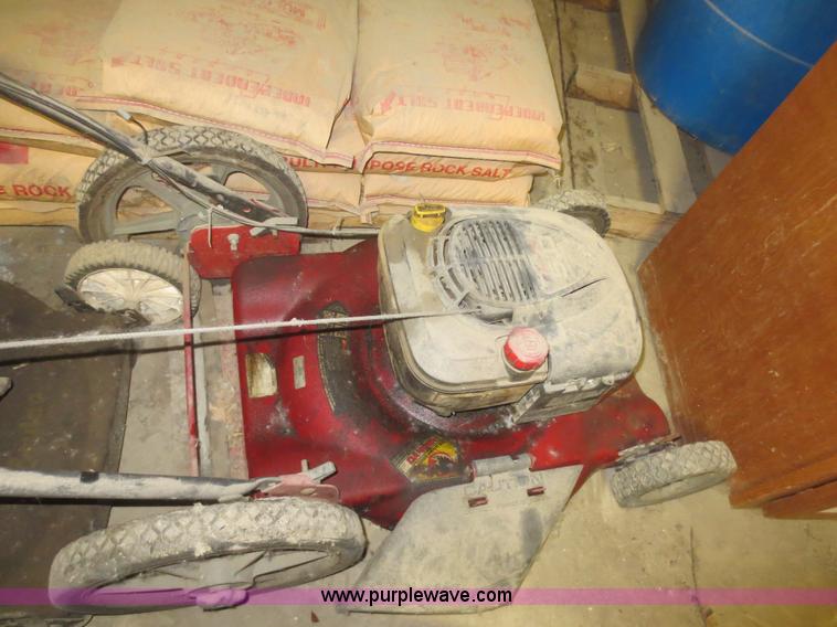 image for item BA9449 Assorted lawn and garden equipment