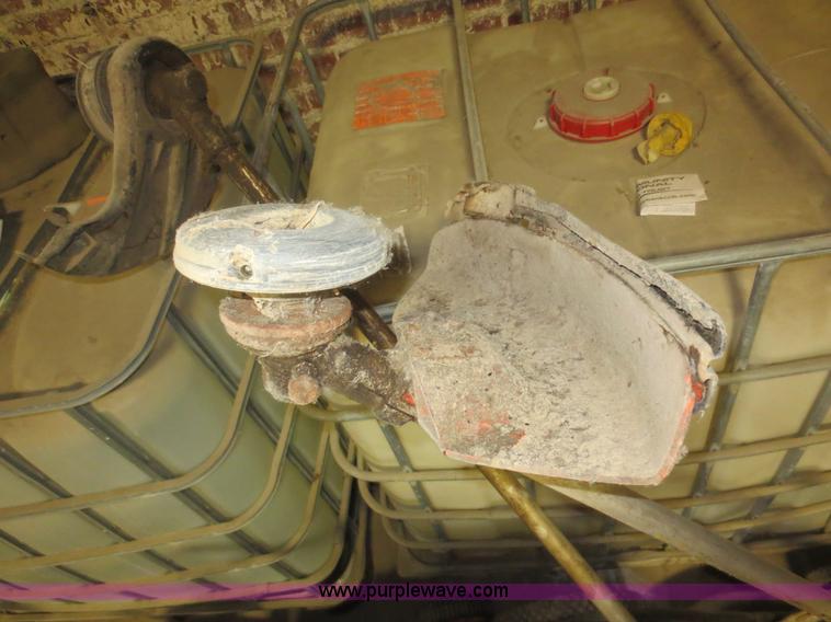 image for item BA9449 Assorted lawn and garden equipment