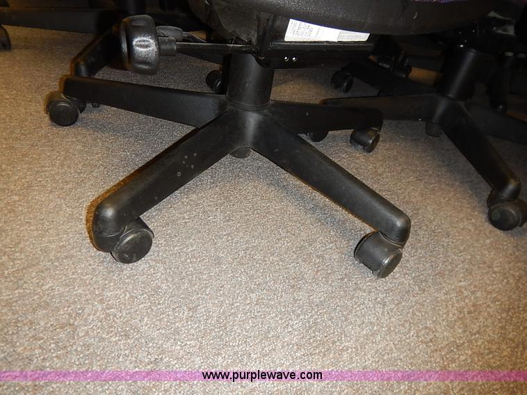 image for item BC9985 (16) office chairs
