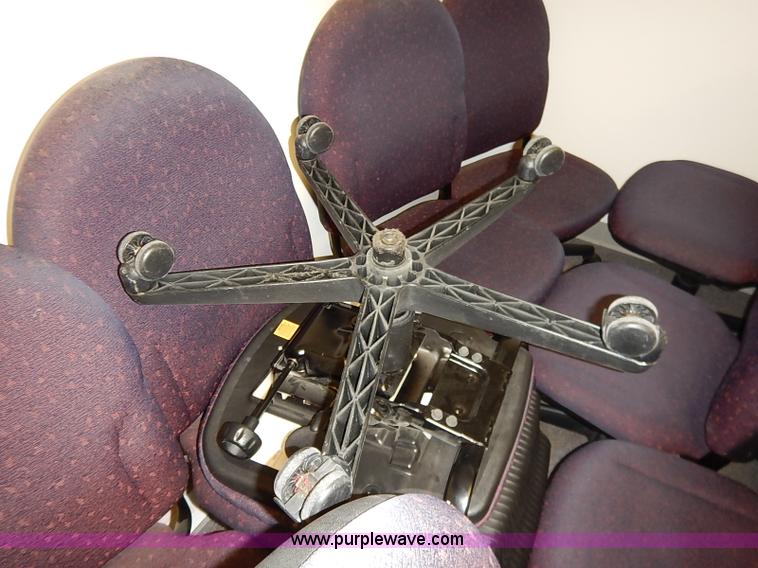 image for item BC9985 (16) office chairs