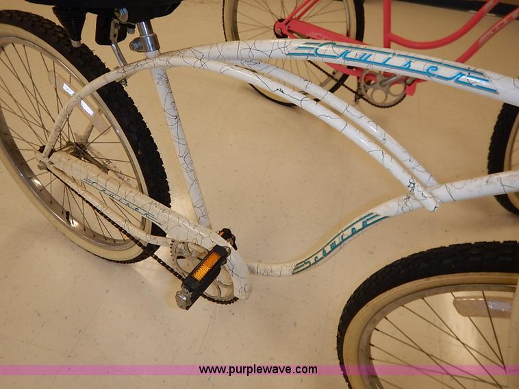 image for item BC9993 (2) Cruiser Schwinn bicycles