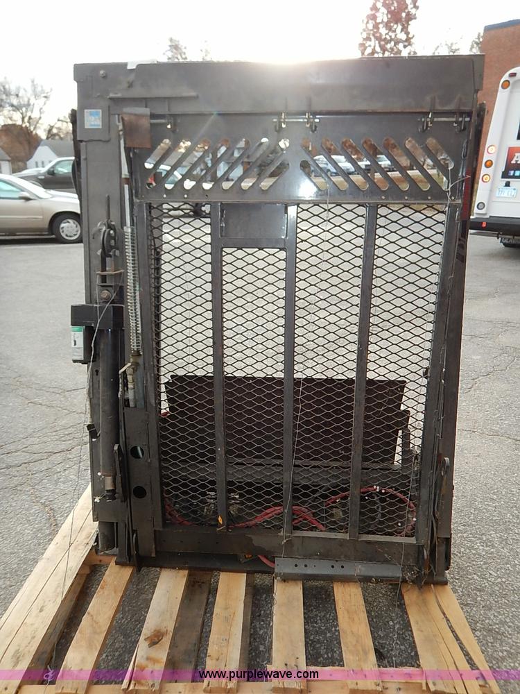 image for item BC9995 1997 Braun vehicle wheelchair lift