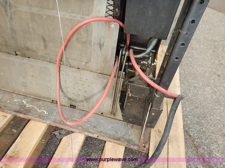 image for item BC9995 1997 Braun vehicle wheelchair lift