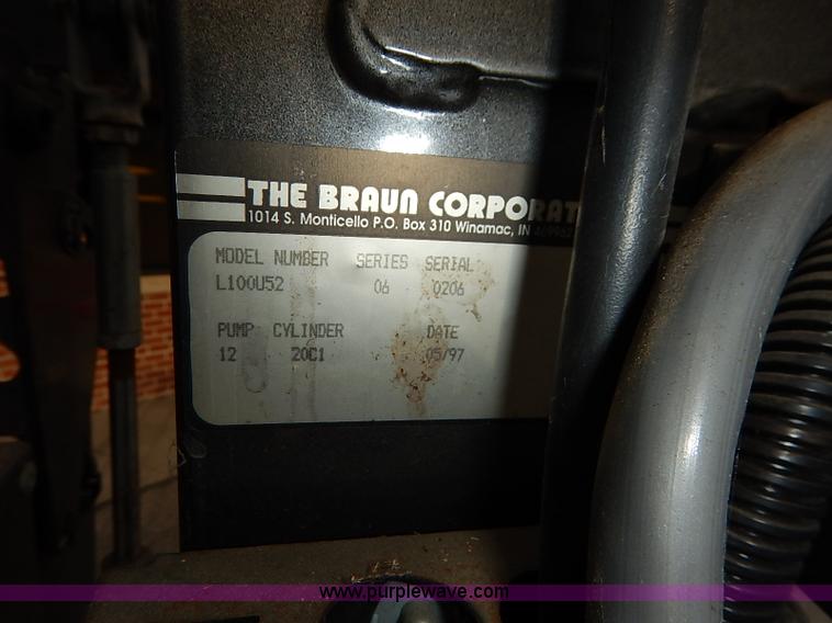 image for item BC9995 1997 Braun vehicle wheelchair lift
