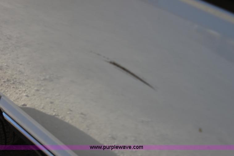 image for item D1314 1999 Chevrolet Suburban C1500 SUV