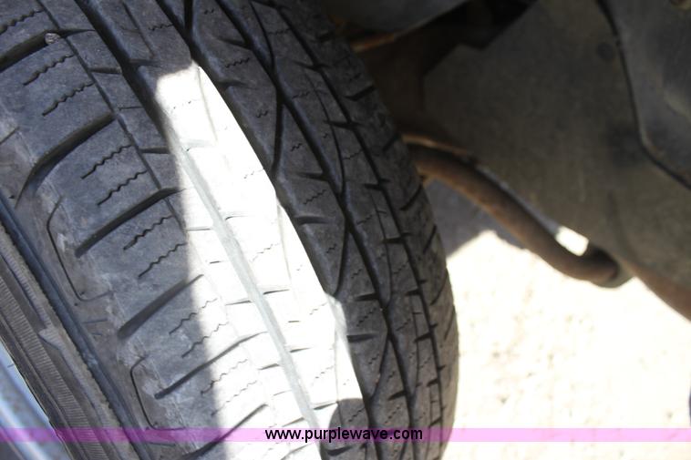 image for item D1314 1999 Chevrolet Suburban C1500 SUV