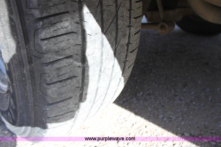 image for item D1314 1999 Chevrolet Suburban C1500 SUV