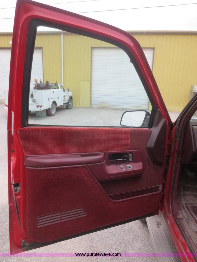 image for item D2217 1992 Chevrolet K1500 Blazer SUV