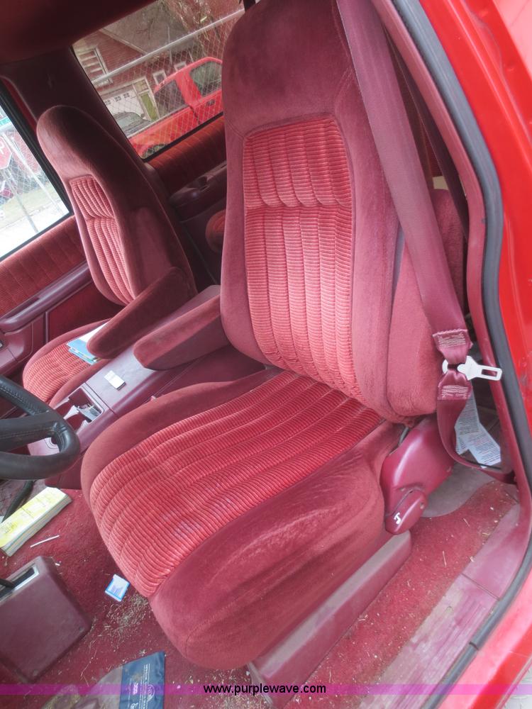 image for item D2217 1992 Chevrolet K1500 Blazer SUV