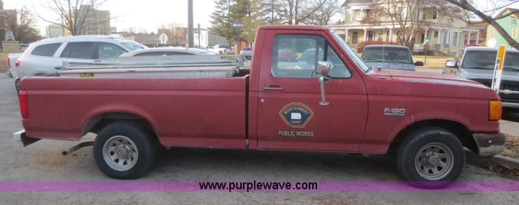 image for item D2222 1991 Ford F150 pickup truck