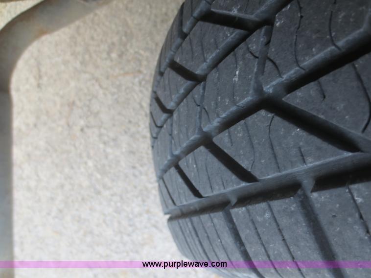 image for item D2222 1991 Ford F150 pickup truck