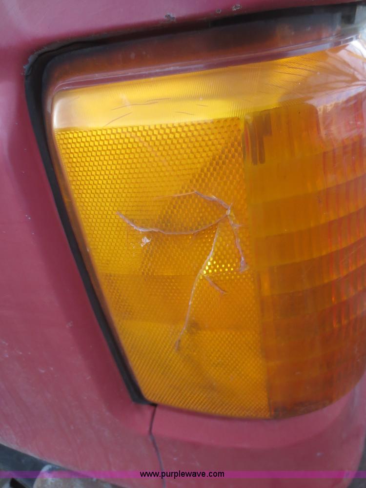 image for item D2222 1991 Ford F150 pickup truck