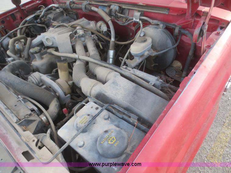 image for item D2222 1991 Ford F150 pickup truck