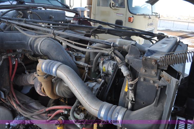 image for item F2113 1993 Western Star 4934F semi truck