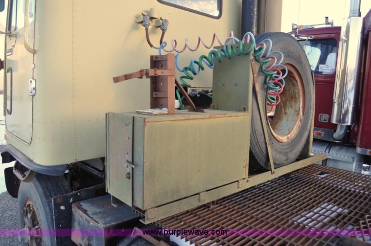 image for item F2114 1975 GMC Astro 95 semi truck