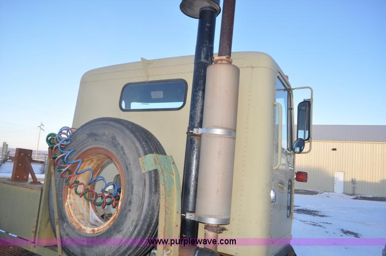 image for item F2114 1975 GMC Astro 95 semi truck
