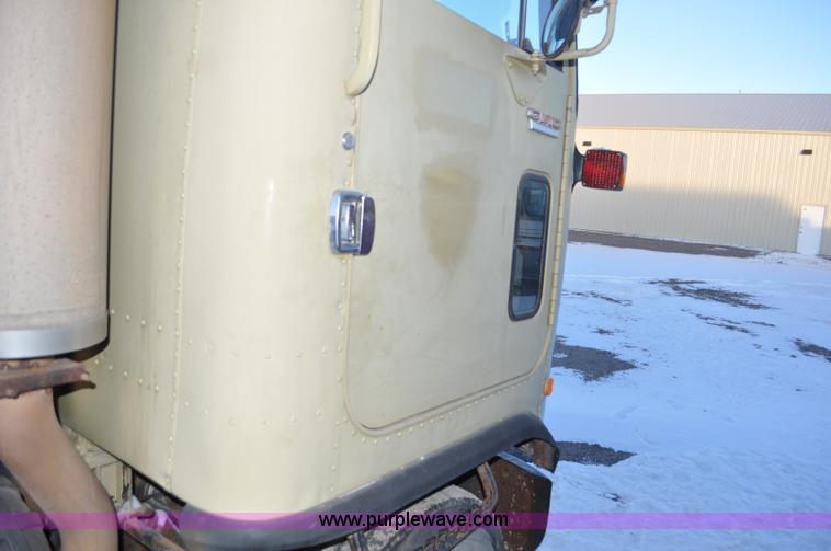 image for item F2114 1975 GMC Astro 95 semi truck