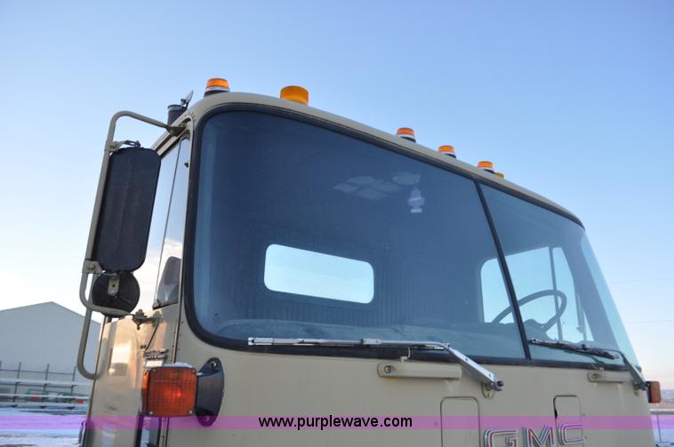 image for item F2114 1975 GMC Astro 95 semi truck