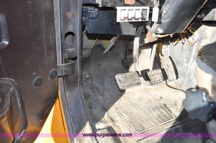image for item F2162 1991 International 4900 dump truck