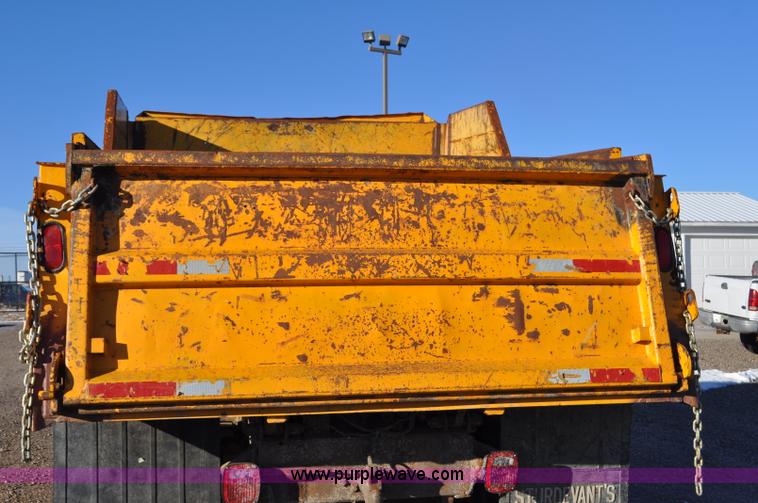 image for item F2162 1991 International 4900 dump truck